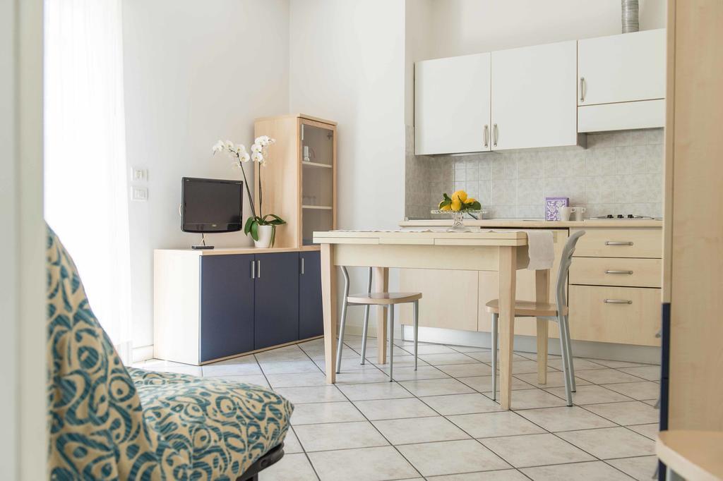 Ola Aparthotel *