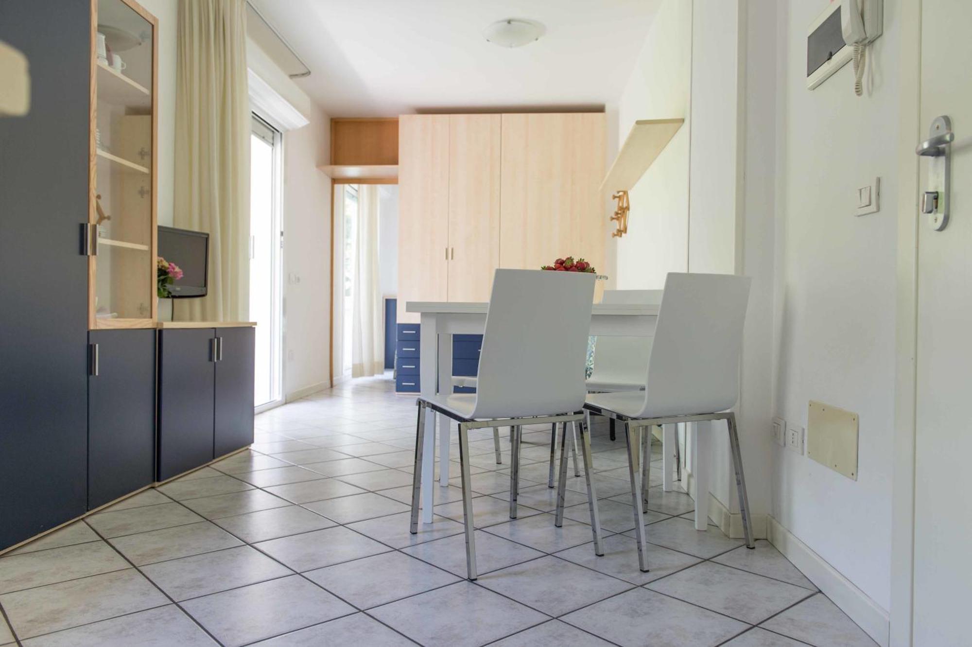 Ola Aparthotel *
